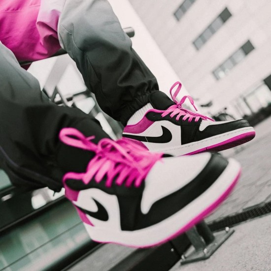 CK3022-005 Air Jordan 1 Low Black Active Fuchsia Black/Black-On Fushsia