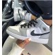 554725-092 Air Jordan 1 Mid Light Smoke Gray Light Smoke Gray/Black-White 