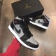 554724-096/554725-096 Air Jordan 1 Mid Shadow Red Black/Particle Gray-White-Gym Red 