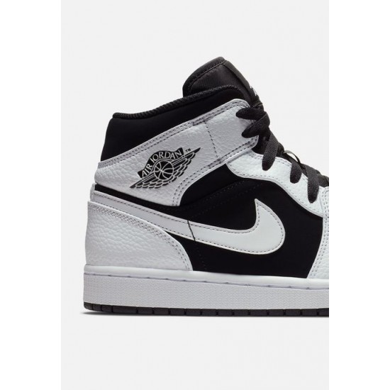 Nike Air Jordan 1 Mid White Black 