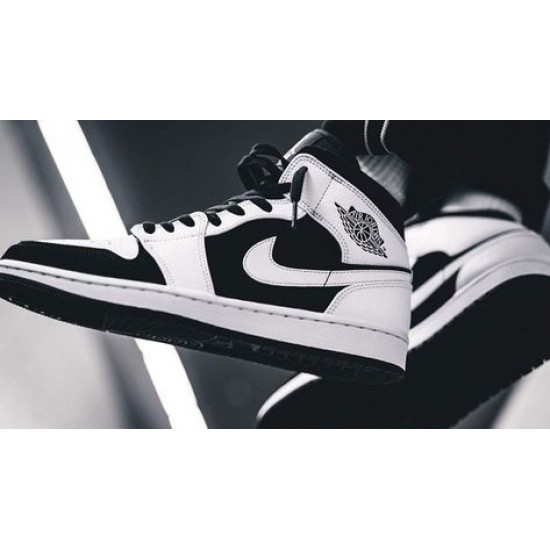 Nike Air Jordan 1 Mid White Black 