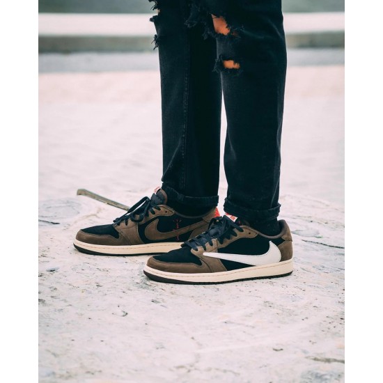 CQ4277-001 Air Jordan 1 Retro Low Travis Scott Black/Dark Mocha-University Red Sail