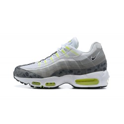 Men Sports Shoes Nike Air Max 95 TT White and Grey