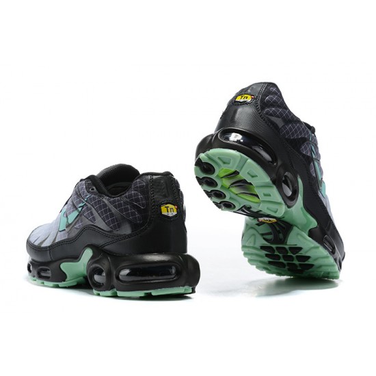 Men Sports Shoes Nike Air Max Plus Tn Black Green CT1619-001