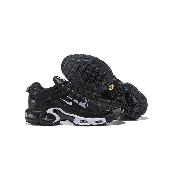 Men Sports Shoes Nike Air Max Plus Tn Black White 815994-004