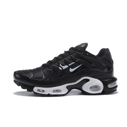 Men Sports Shoes Nike Air Max Plus Tn Black and White