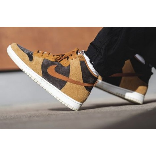 DD1401-200 Dunk High Prm Dark Russet Velvet Brown/Dark Russet-Curry-Sail 