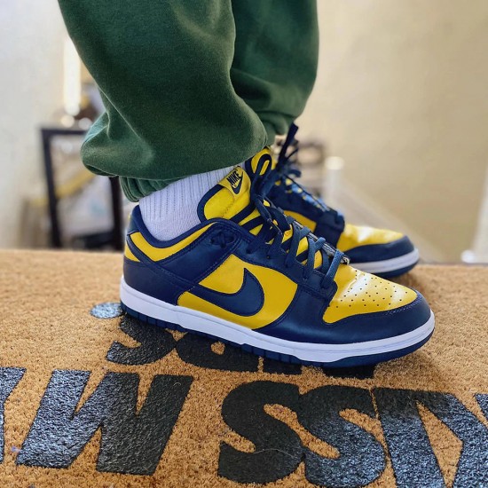 CW1590-700 Dunk Low Michigan Universitygold/Navy/White