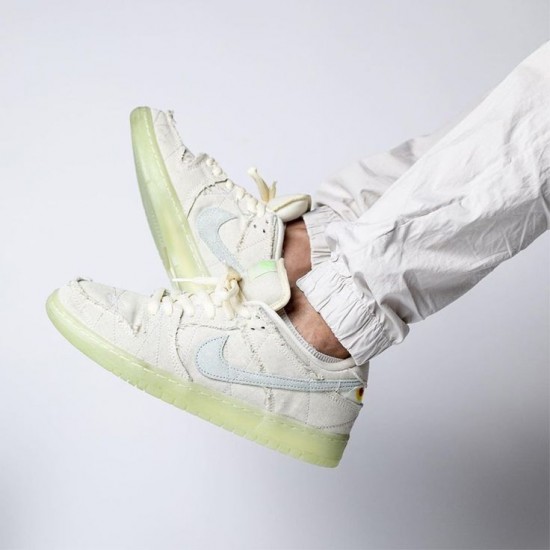 DM0774-111 Dunk Low Sb Mummy Coconut Milk/Seafoam-Yellow Strike