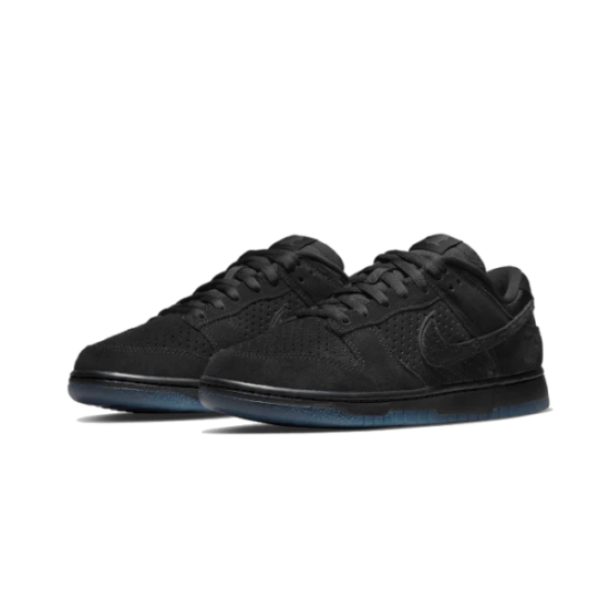 DO9329-001 Dunk Low Sp Undefeated 5 On It Black Black/Black